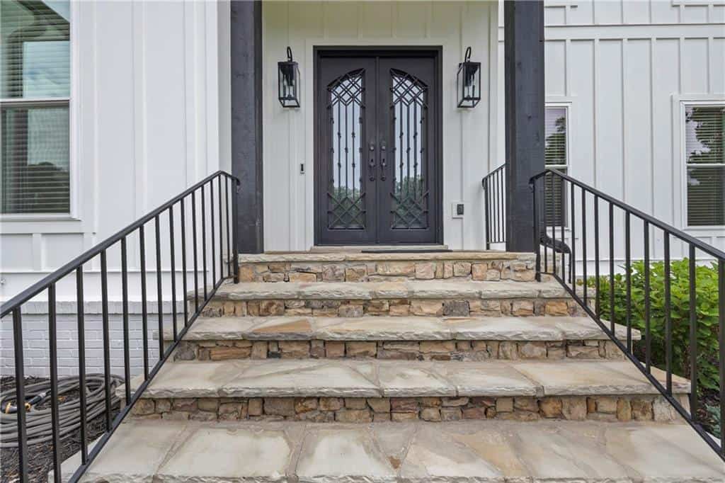 Listing photo 6