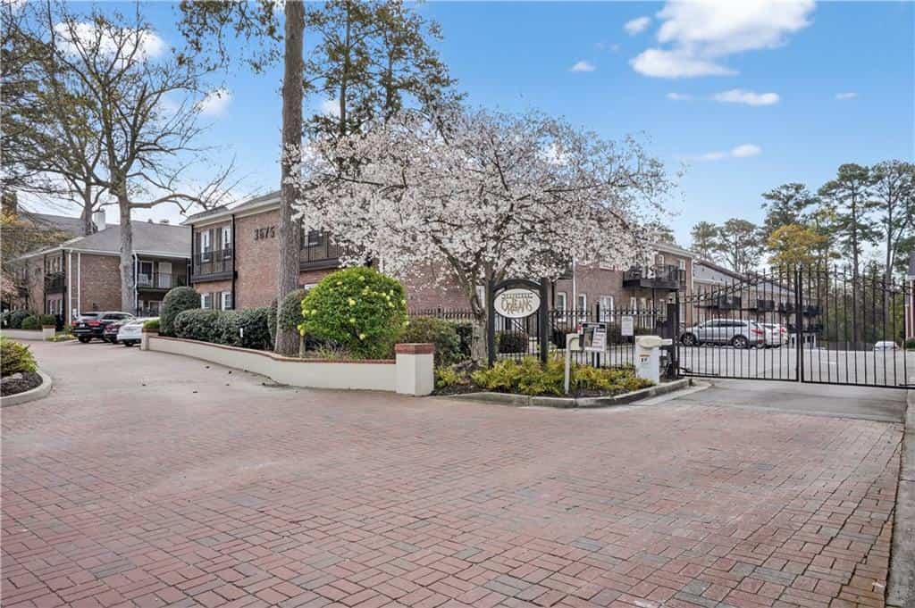 3675 Peachtree Road NE 19 #19, Atlanta, GA 30319