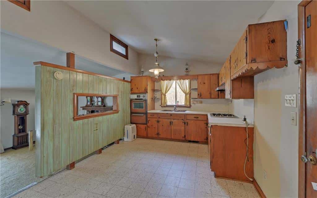 Listing photo 6