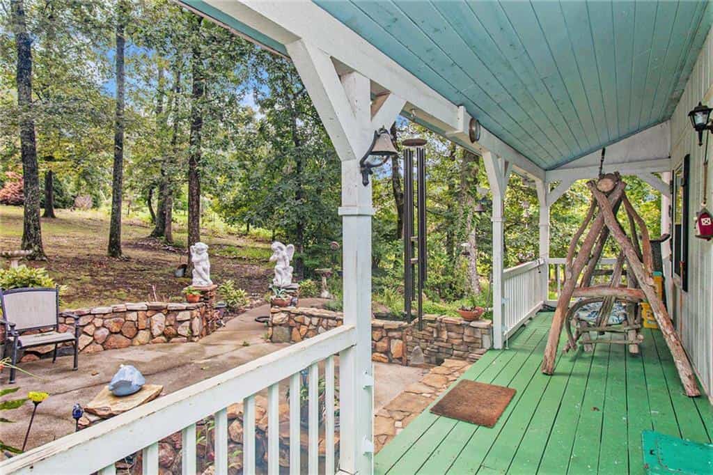 Listing photo 4