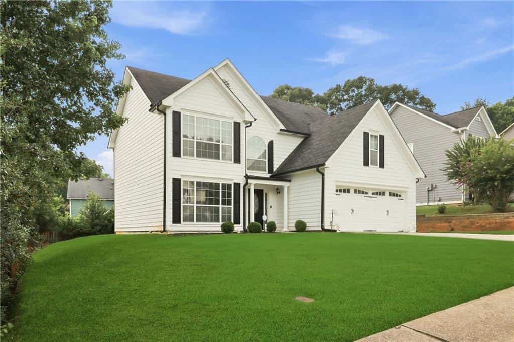 Listing photo 3