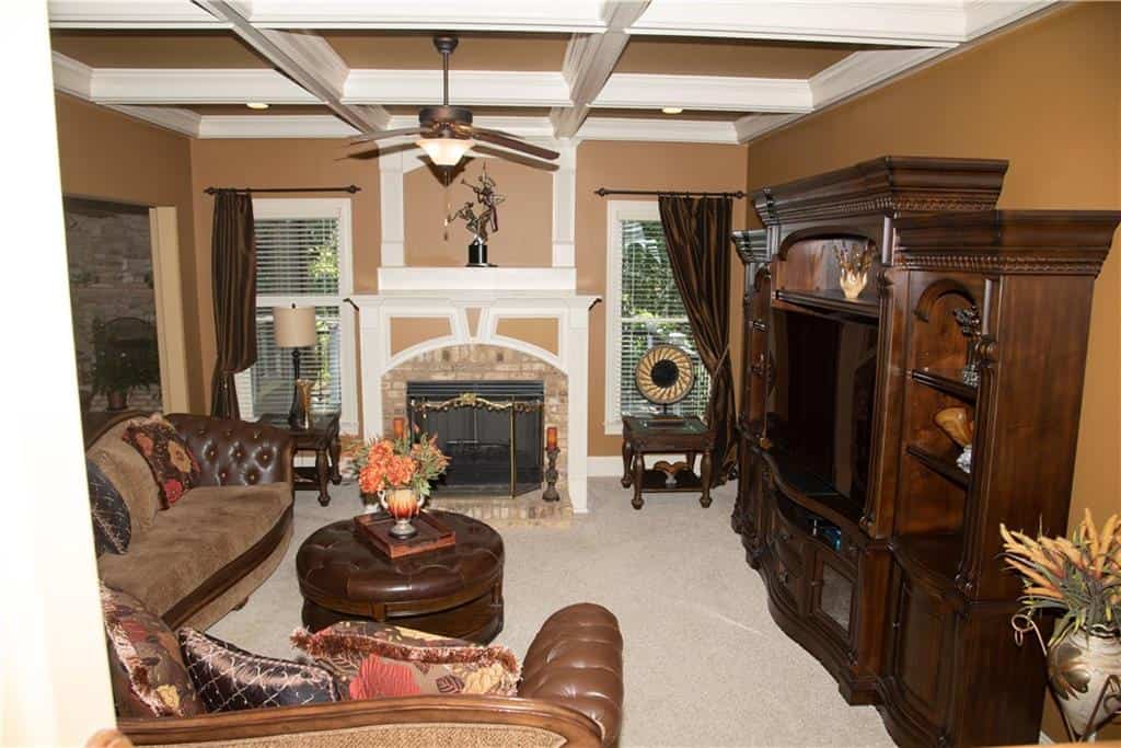Listing photo 6