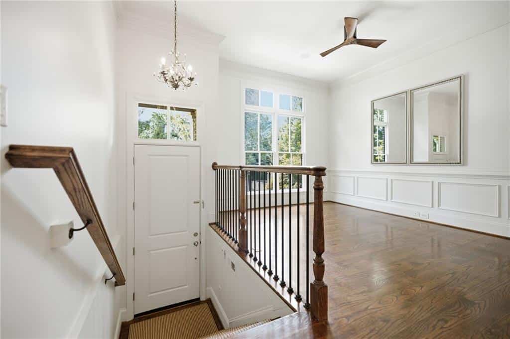 Listing photo 6
