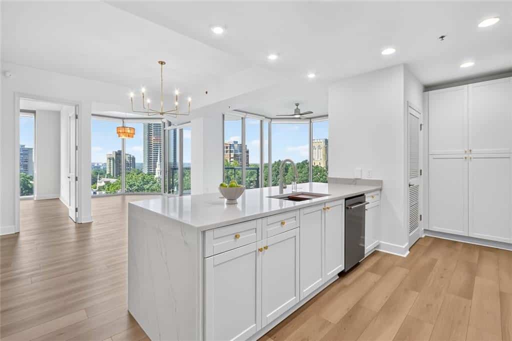 2795 Peachtree Road NE 802 #802, Atlanta, GA 30305