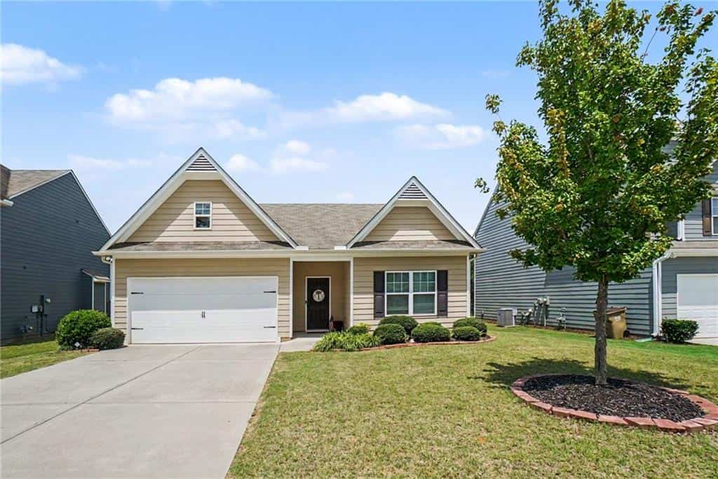 55 Monarch Court, Dallas, GA 30132