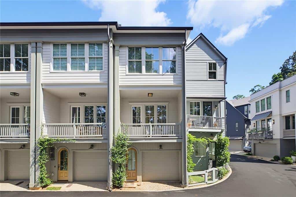 230 Colebrook Street NE, Atlanta, GA 30307