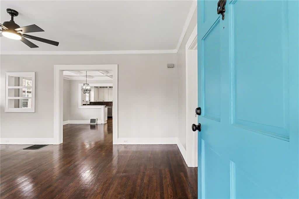 Listing photo 6