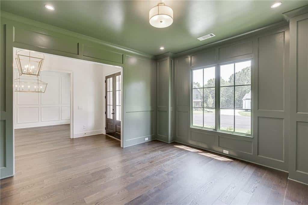 Listing photo 6