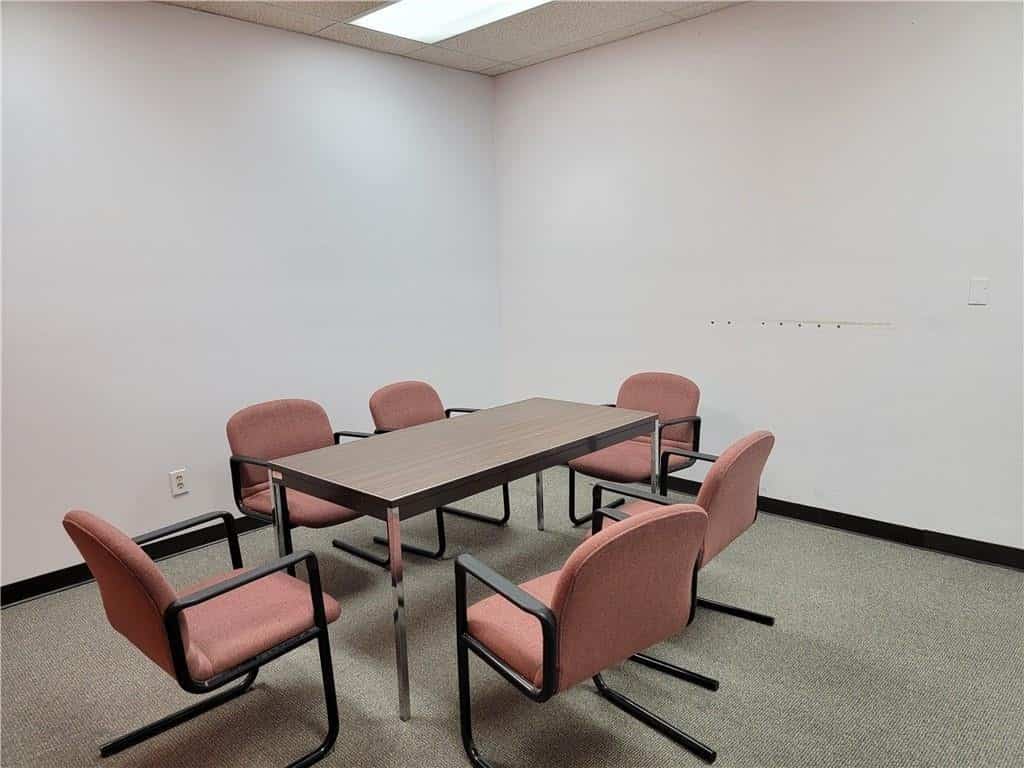 Listing photo 6