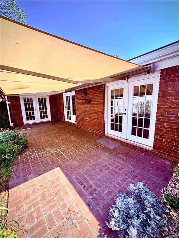 Listing photo 4