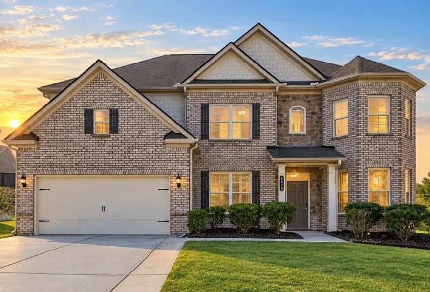 5470 Mirror Lake Drive, Cumming, GA 30028