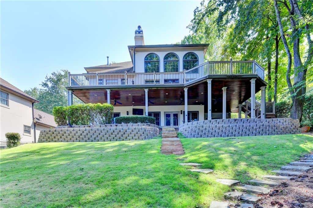 Listing photo 6