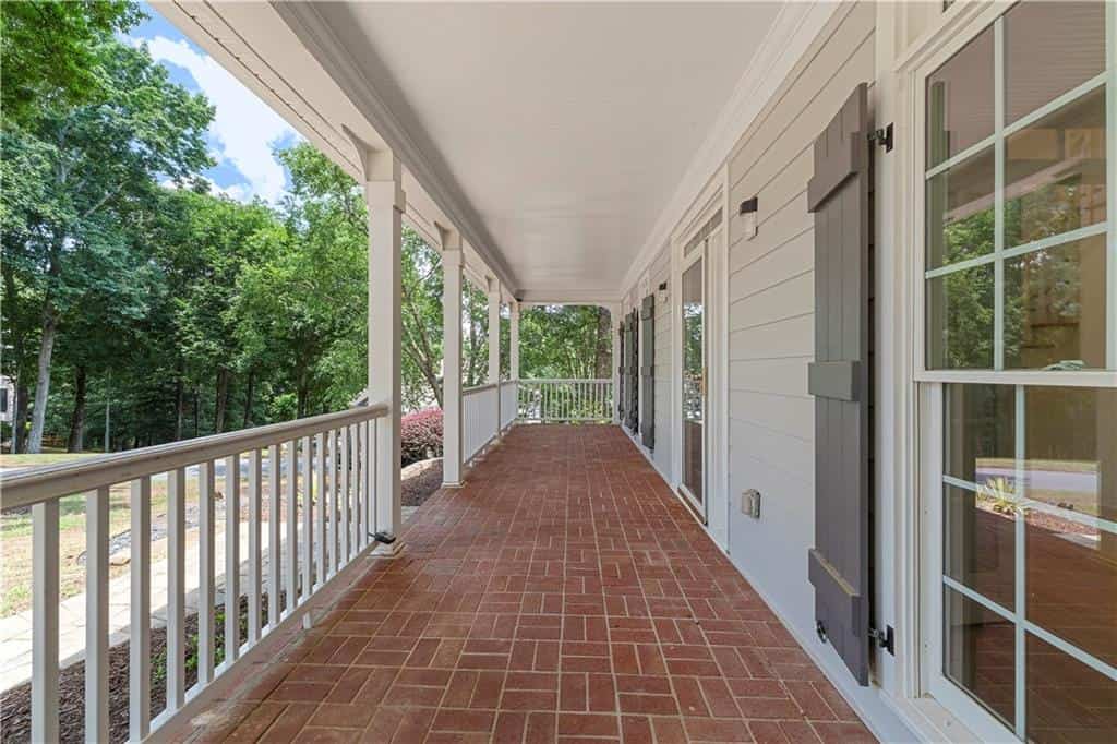 Listing photo 6