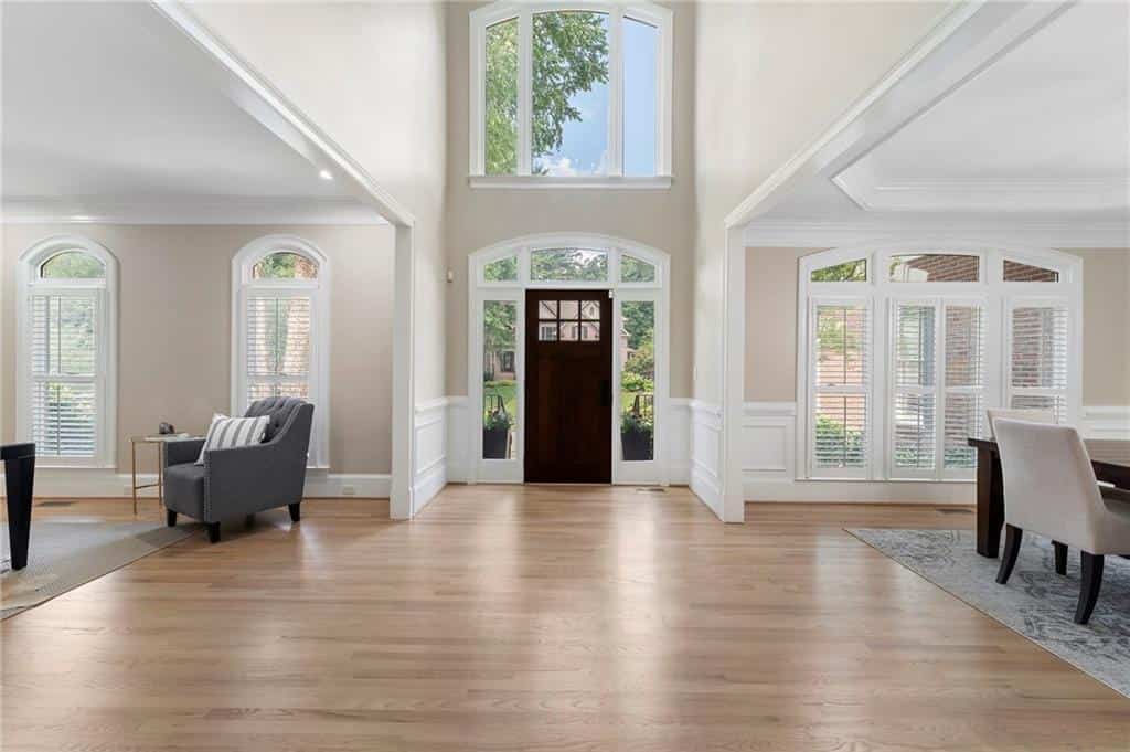 Listing photo 6