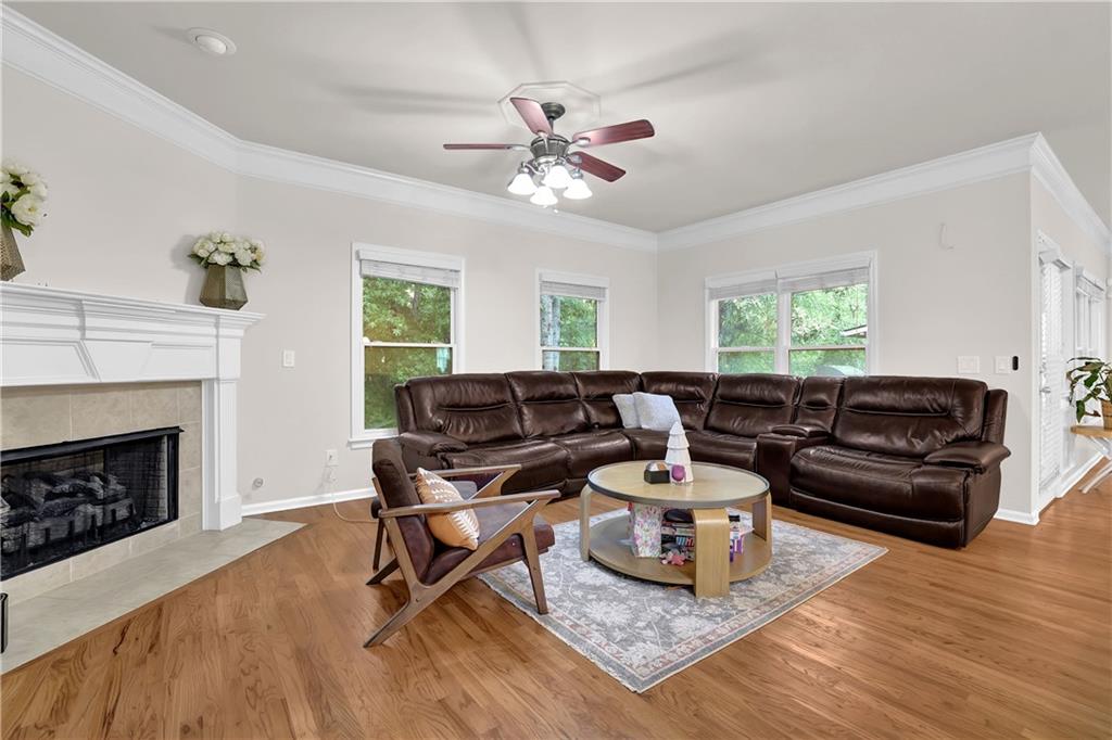 Listing photo 6