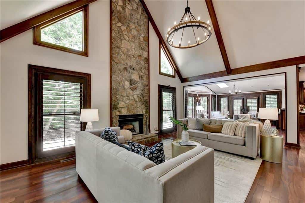 Listing photo 6
