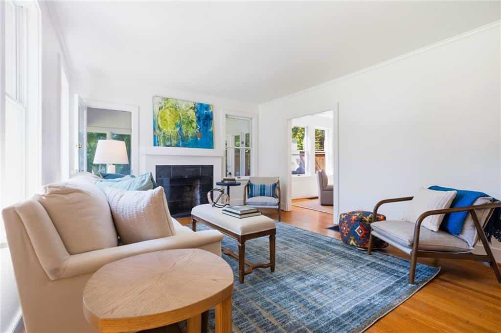 Listing photo 6