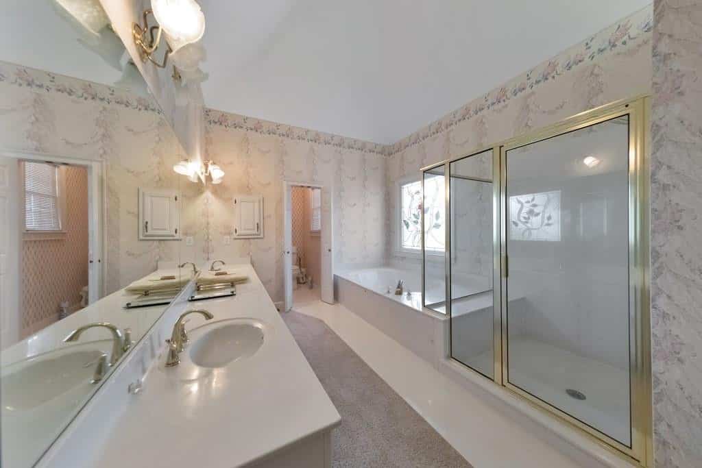 Listing photo 6