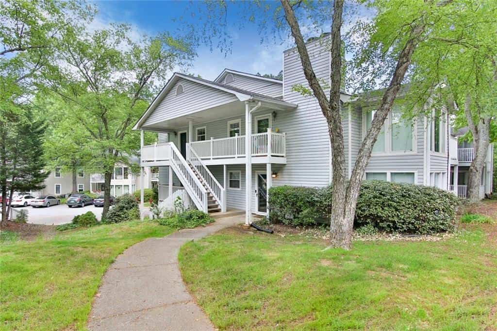 2104 Augusta Drive SE, Marietta, GA 30067