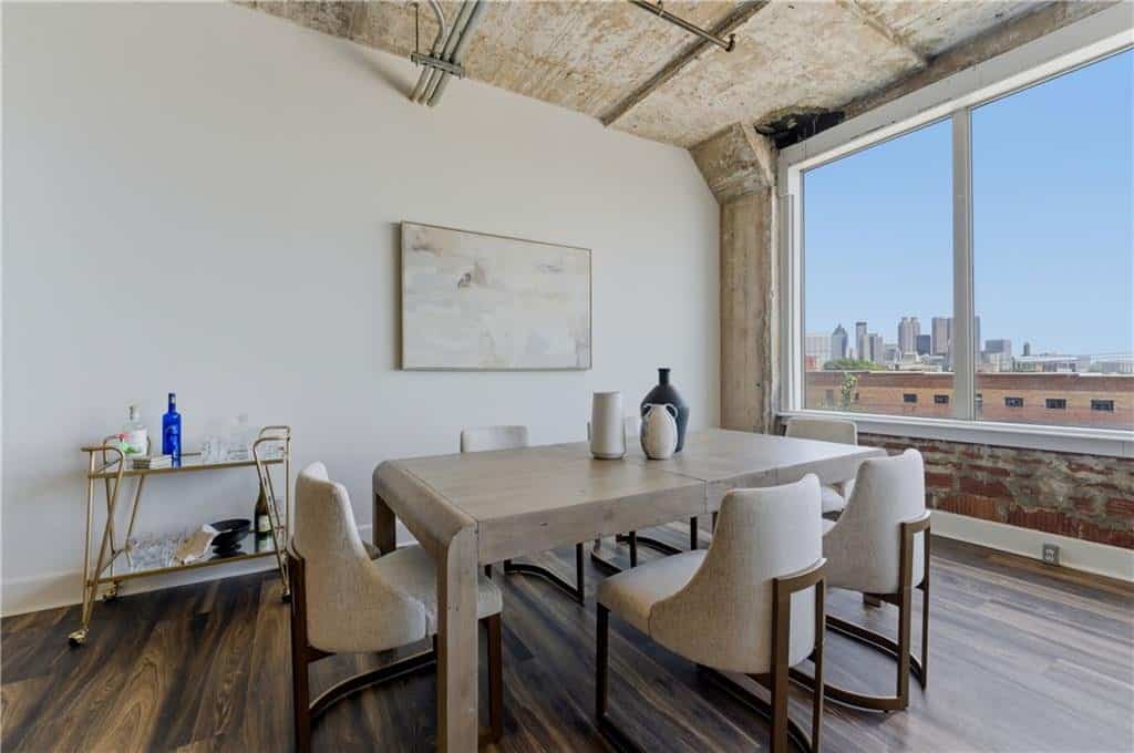 Listing photo 6