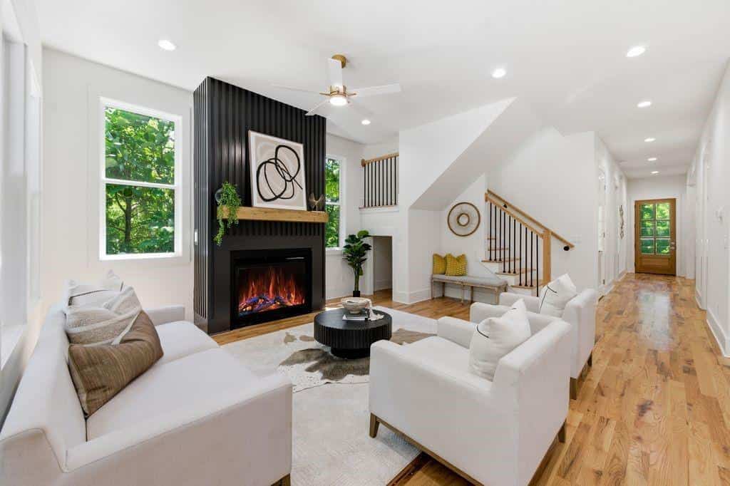 Listing photo 6