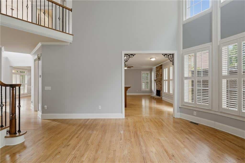 Listing photo 6