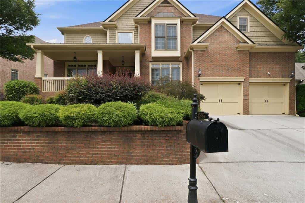 4530 Oak Brook Drive SE, Smyrna, GA 30082