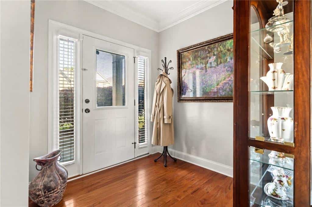 Listing photo 6
