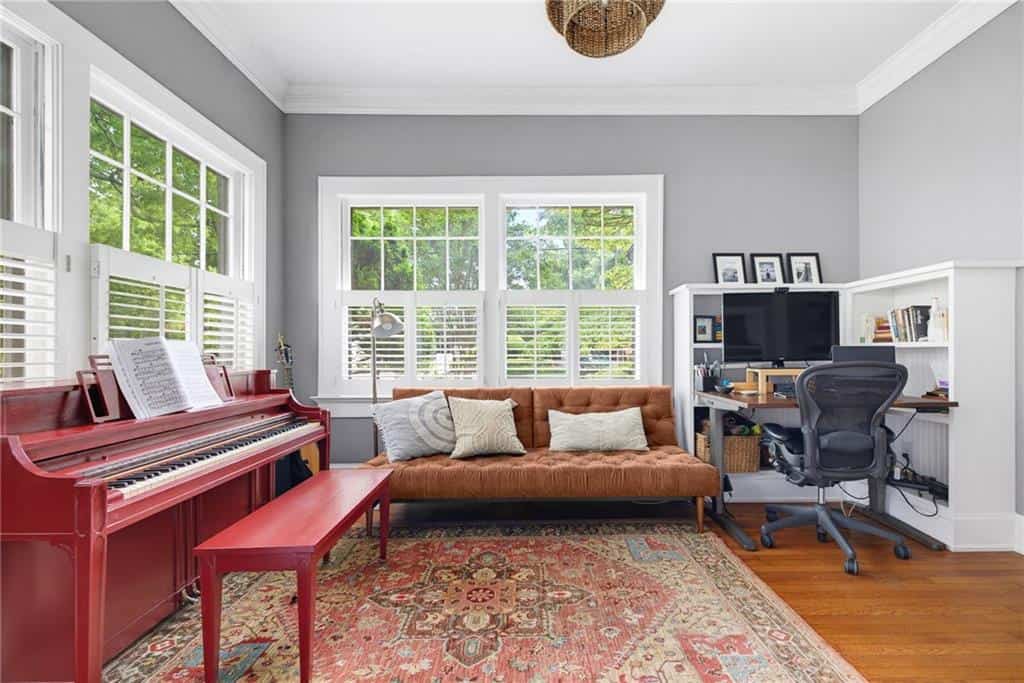 Listing photo 6