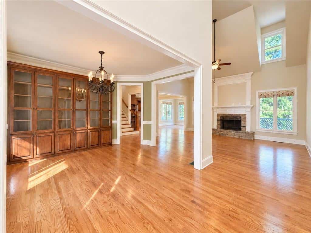 Listing photo 6