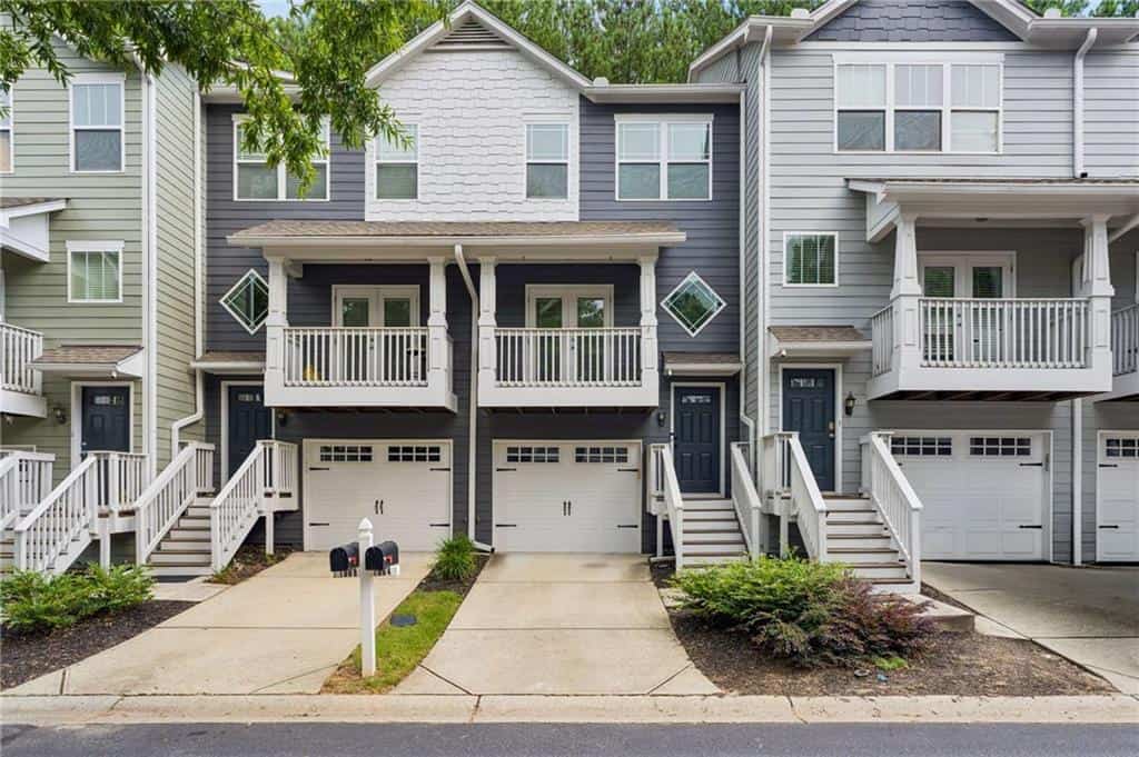 1064 Liberty Parkway NW, Atlanta, GA 30318
