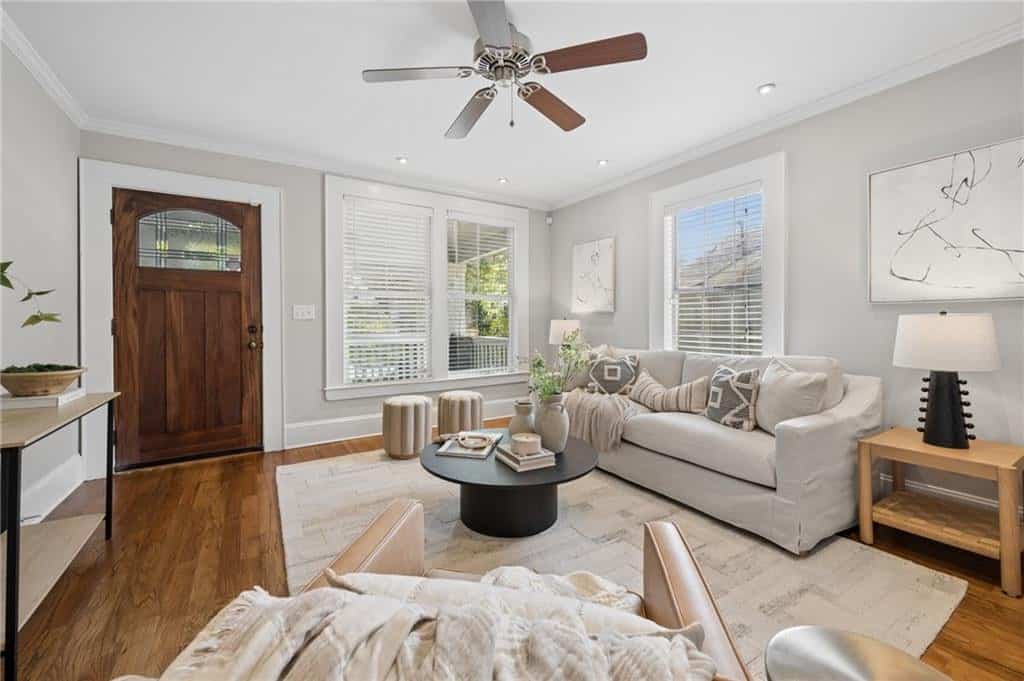 Listing photo 6