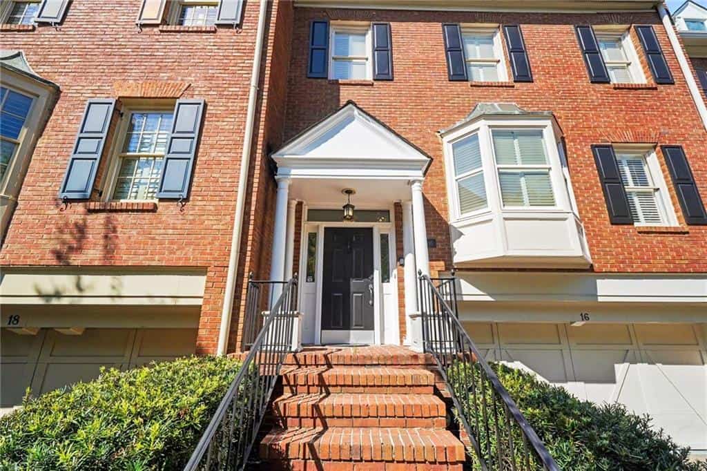 Listing photo 6