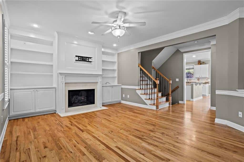 Listing photo 6