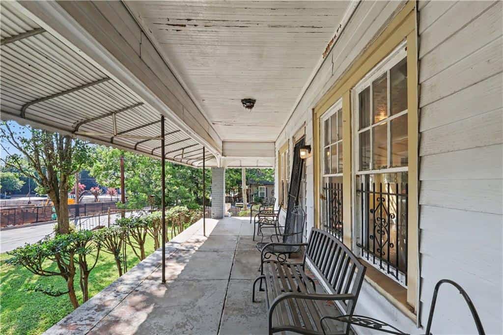 Listing photo 4