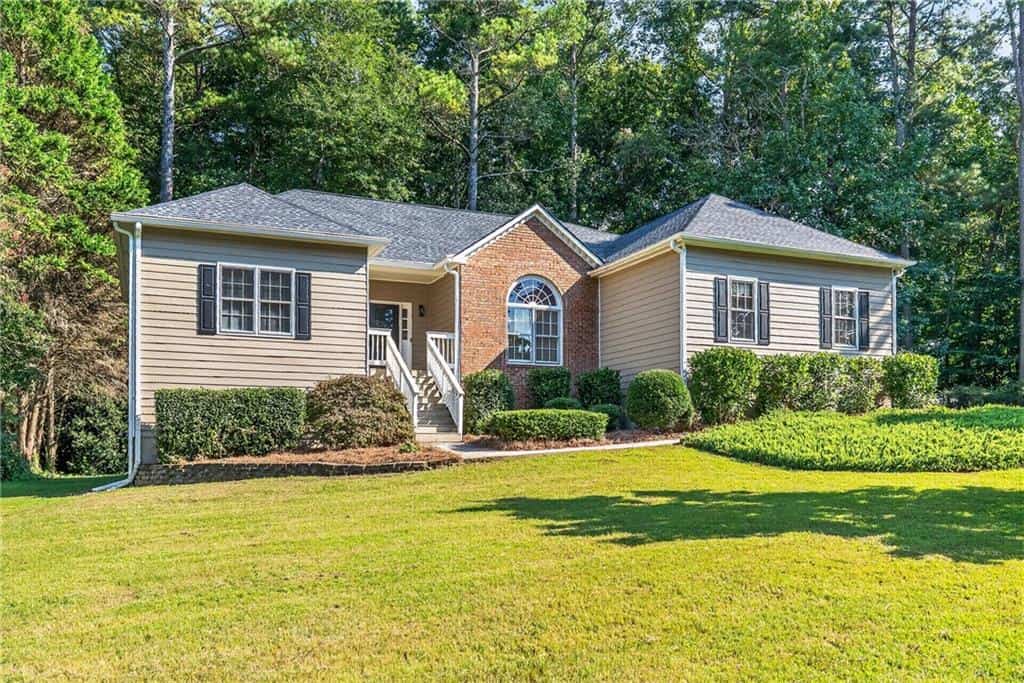 6139 Pritchett Dr, Powder Springs, GA 30127
