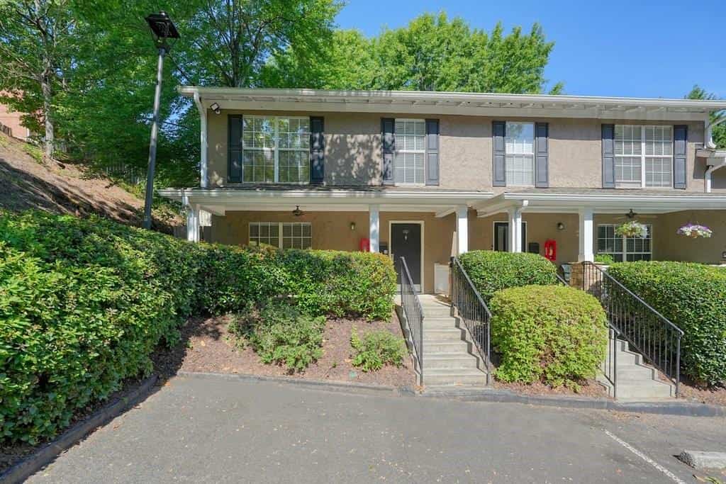 3180 Seven Pines Court 101 #101, Atlanta, GA 30339