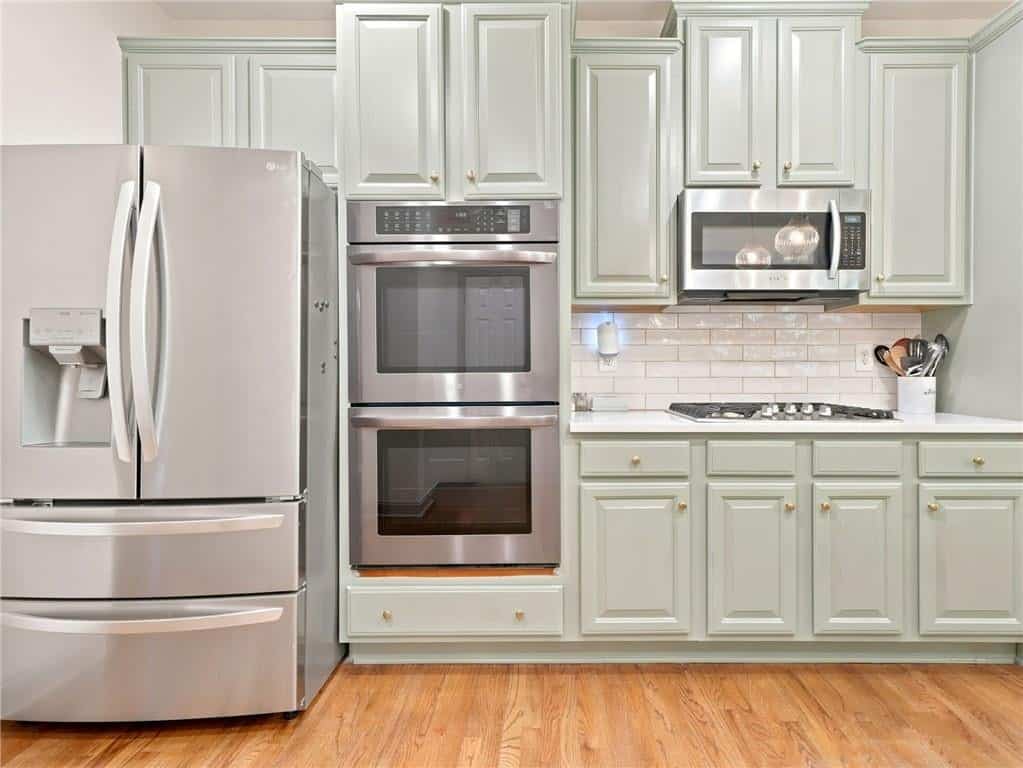 Listing photo 6