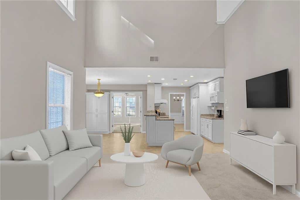 Listing photo 3