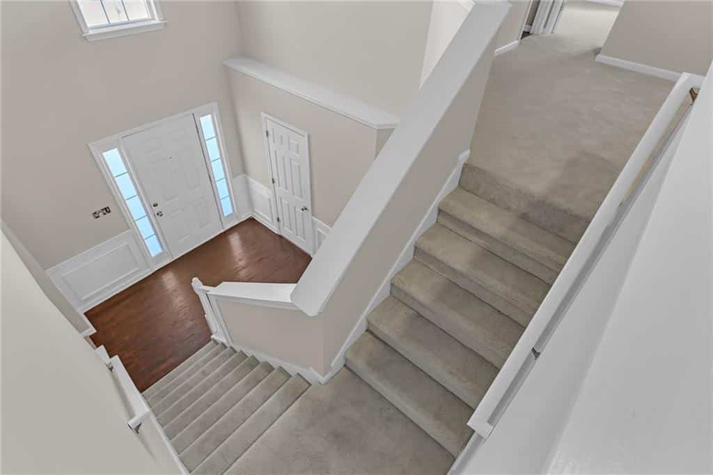 Listing photo 6