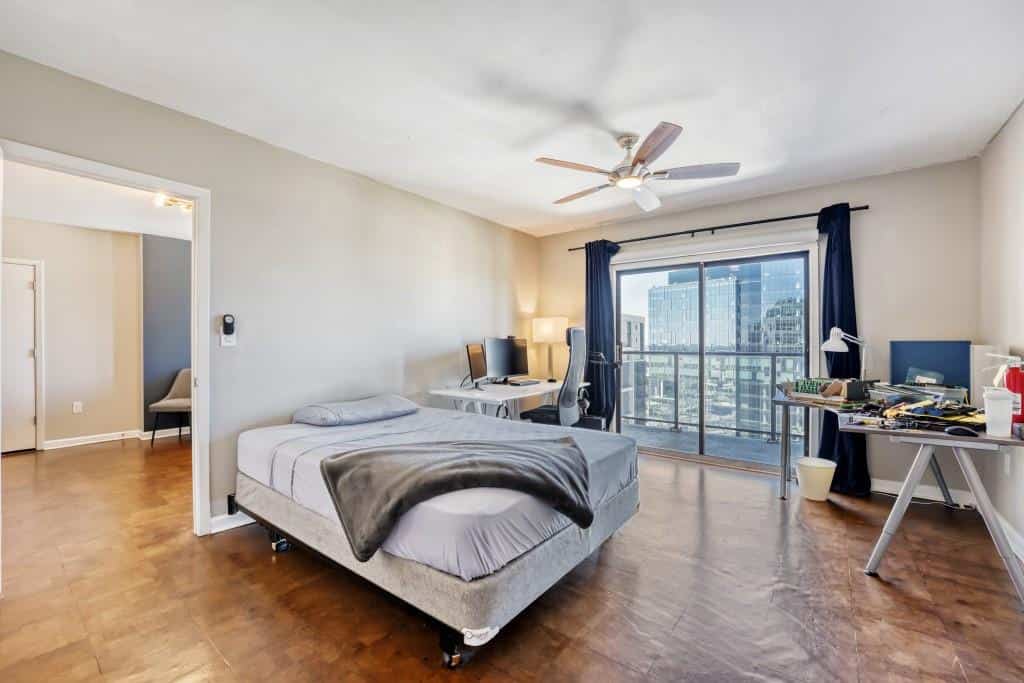 Listing photo 6