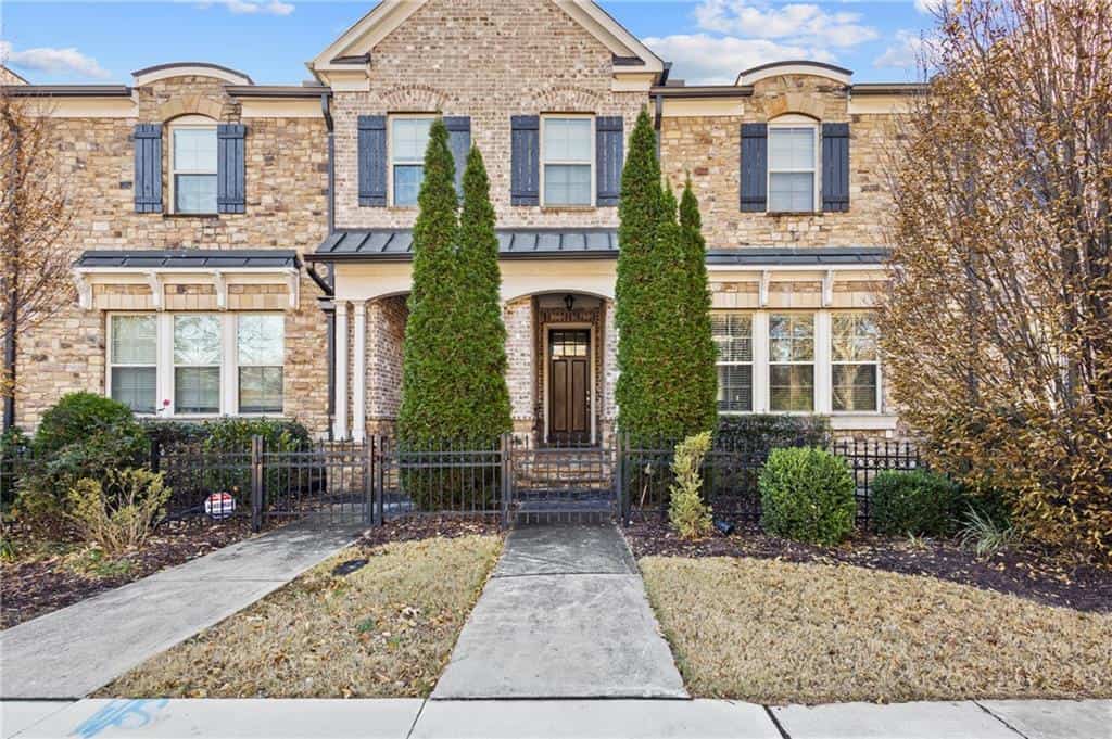 1802 Stephanie Trail NE, Atlanta, GA 30329