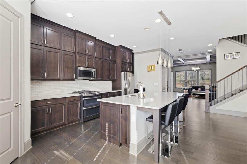Listing photo 6