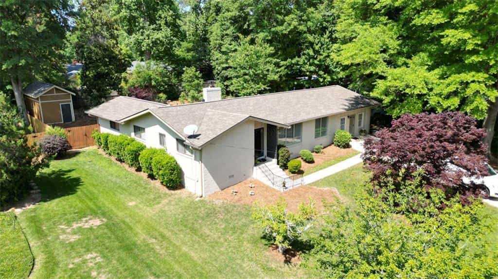 2801 SE Sagamore Hill Drive SE, Marietta, GA 30067