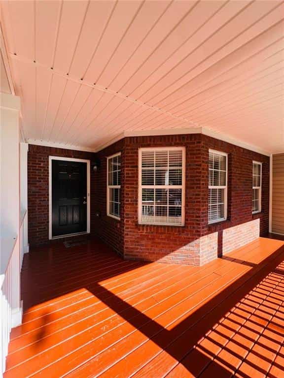 Listing photo 6