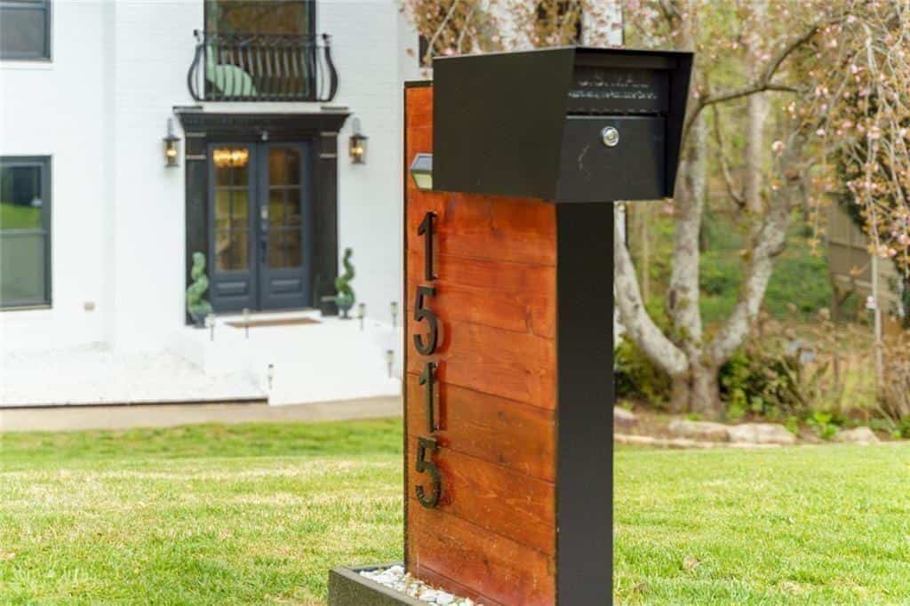 Listing photo 6