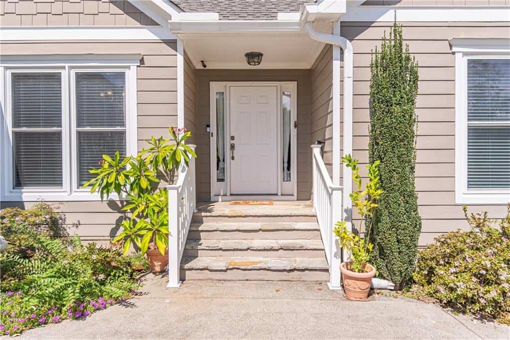 Listing photo 6