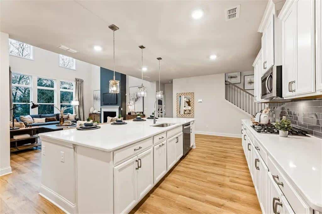 Listing photo 6