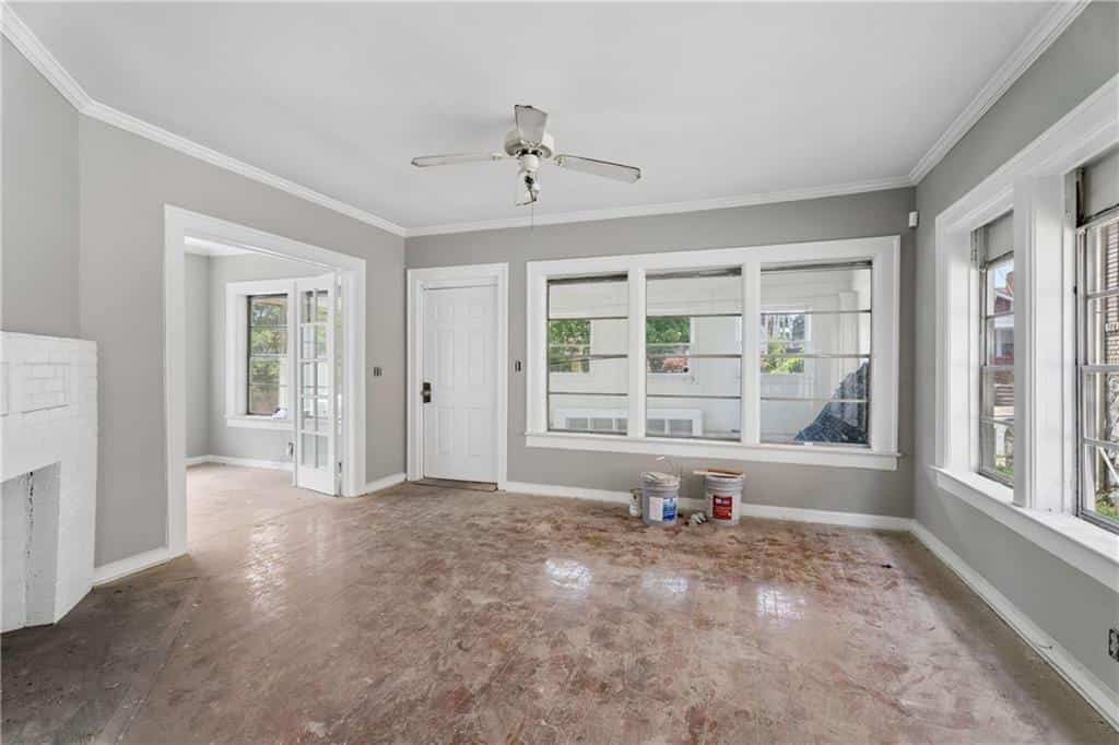 Listing photo 6