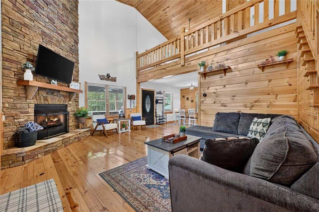 Listing photo 6